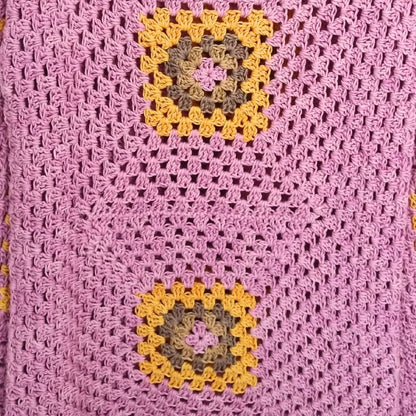 Chaleco Mujer Cuadros Rosado Cuello Bote Tejido a Mano