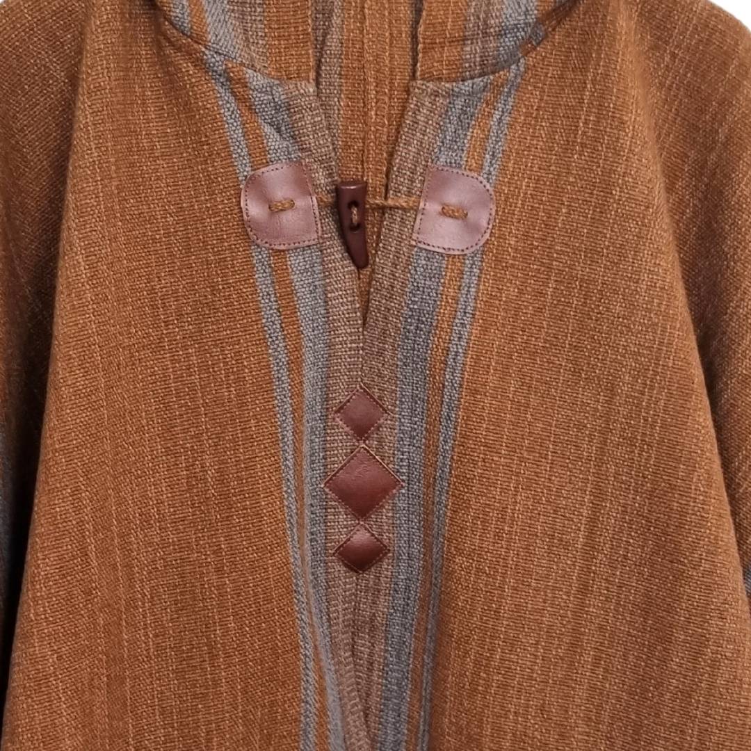 Poncho Mujer Café/Celeste con Capucha Tejido a Telar