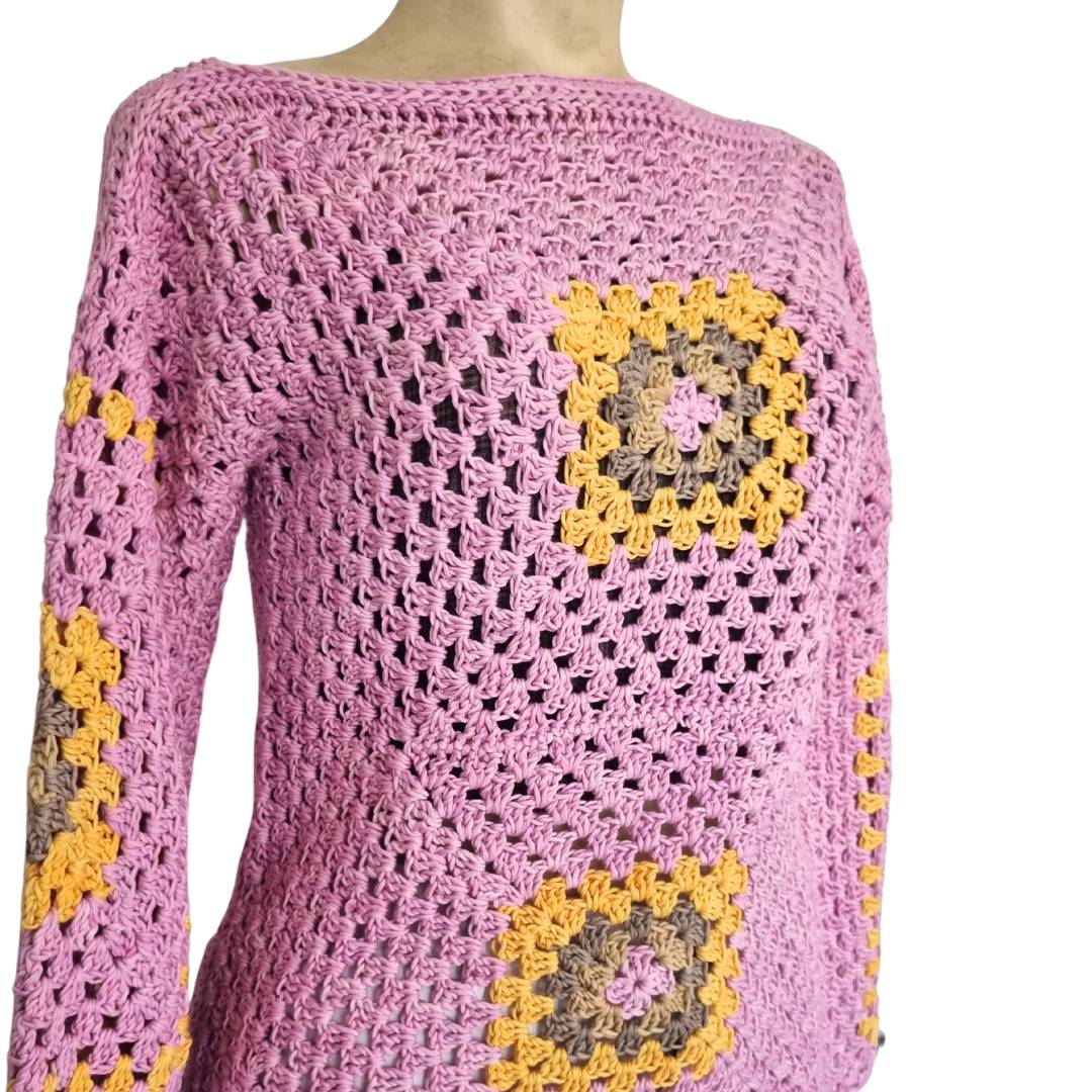 Chaleco Mujer Cuadros Rosado Cuello Bote Tejido a Mano